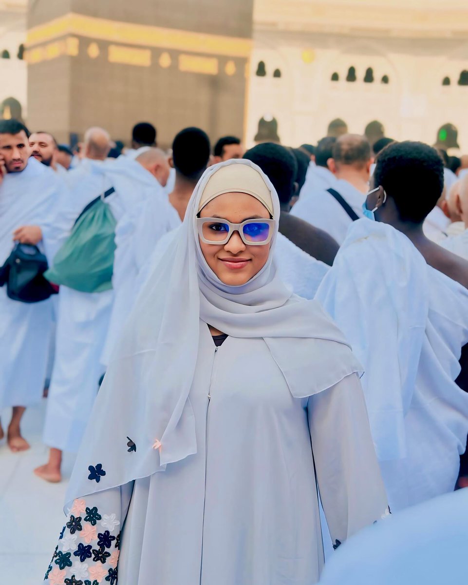 honeeybuch's tweet image. I&apos;m a Muslim Not a terrorist.