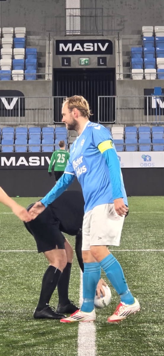 Noen sier kaptein med stor K, jeg har såpass selvironi at jeg sier Kaptein med lang panne.