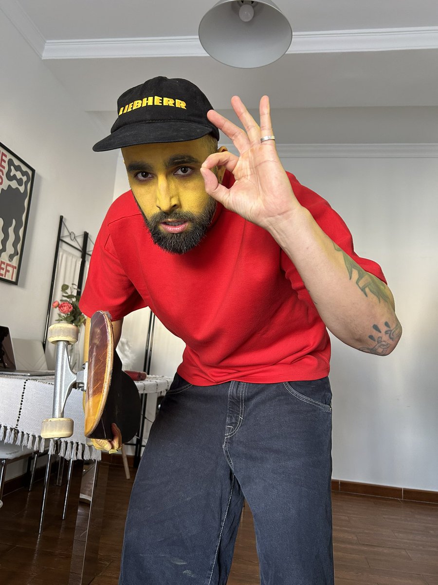 dang3rclips's tweet photo. @TheGrefg @TheGrefg, he pintao ‘Copa Rosquilla o nada’ en la pizarra del cole 😎 
No me castigues bro, invítame al evento que llevaré rosquillas para todos🍩

🔥🔥🔥🔥 https://t.co/6xjB0nA8RM