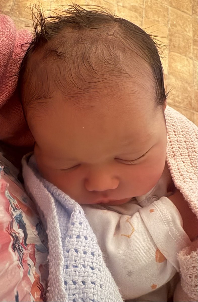 mtully21's tweet image. #CurrentView Baby Riva not in the LEAST interested in the 9pm news…
And I’m in my happy place…
God is good.