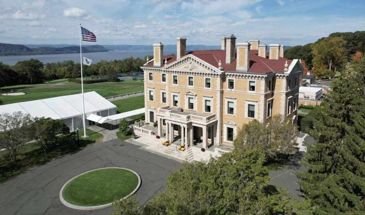 ⛳ Inside Sleepy Hollow's epic clubhouse👇

golflynk.com/news/inside-sl…
-
-
-
#golf #golfing #golfer #golfcourse #golflife #golfswing #golflynk #golfcart #golftournament #golfchannel #golfpro