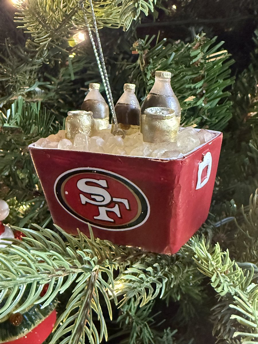 MissMonica49's tweet image. Every year our Niners play better once my Faithful tree is up so you’re welcome #FTTB 🎄🏈