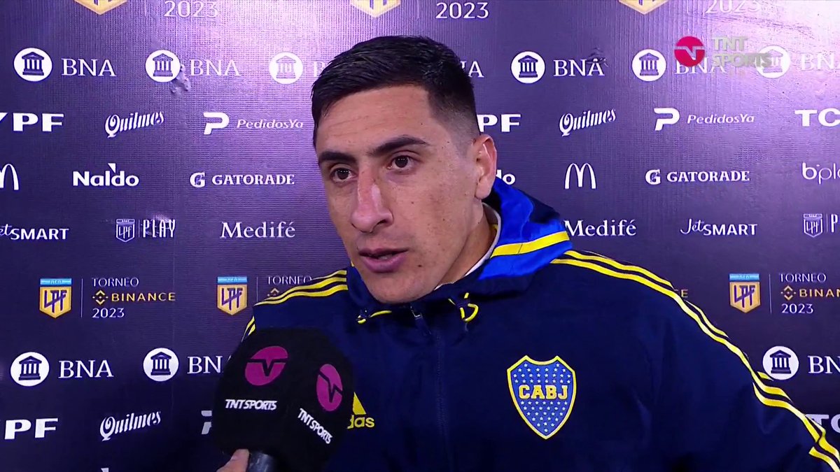 "esperanos un poquito más gallina puta de re mierda"

✍️Miguel Merentiel.