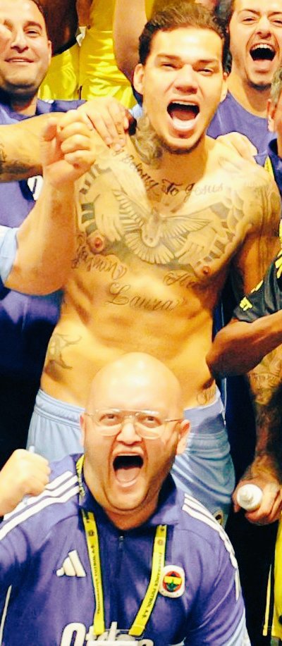 Bu fotoğraf tercüman olmuştur. 3-2’nin vücut bulmuş hâlidir
🤣🤣

#BJKvFB