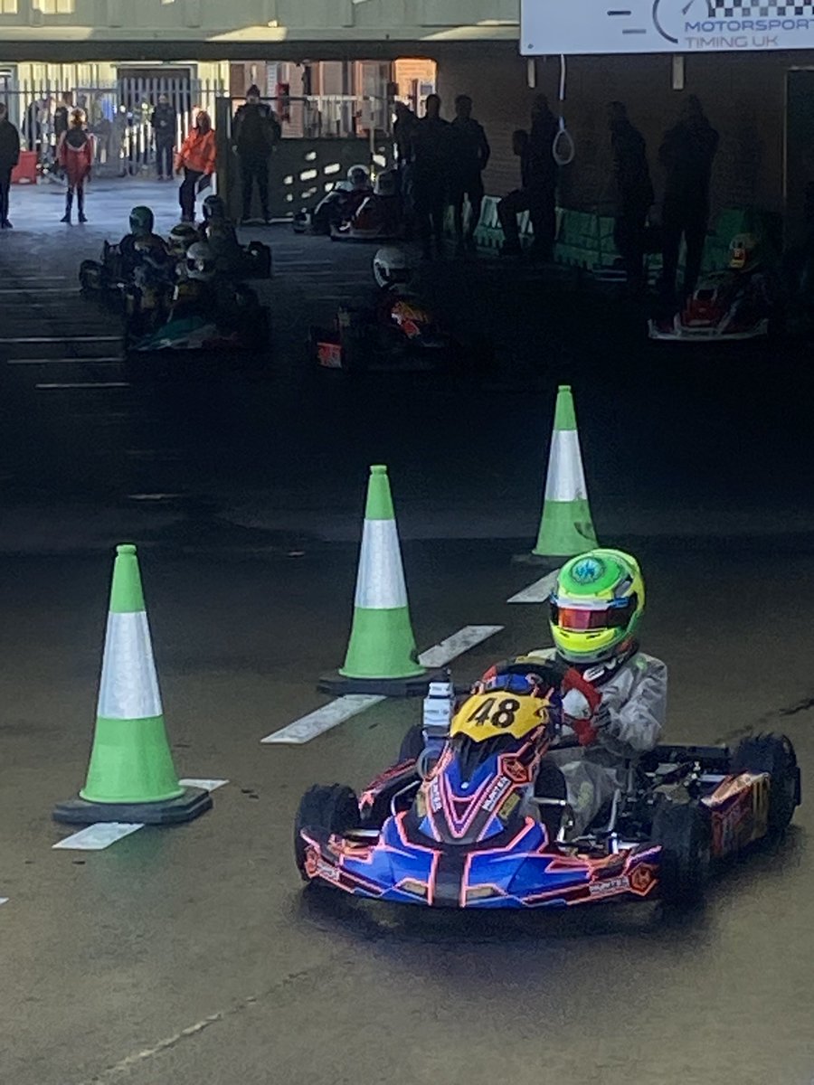 kenney_sharon's tweet photo. P8 for Oscar today in his new class, Mini Max 950, an unfortunate red flag ended the race early. @grimoldbyschool @Grimoldby_Y5 https://t.co/lzFUikLbXT