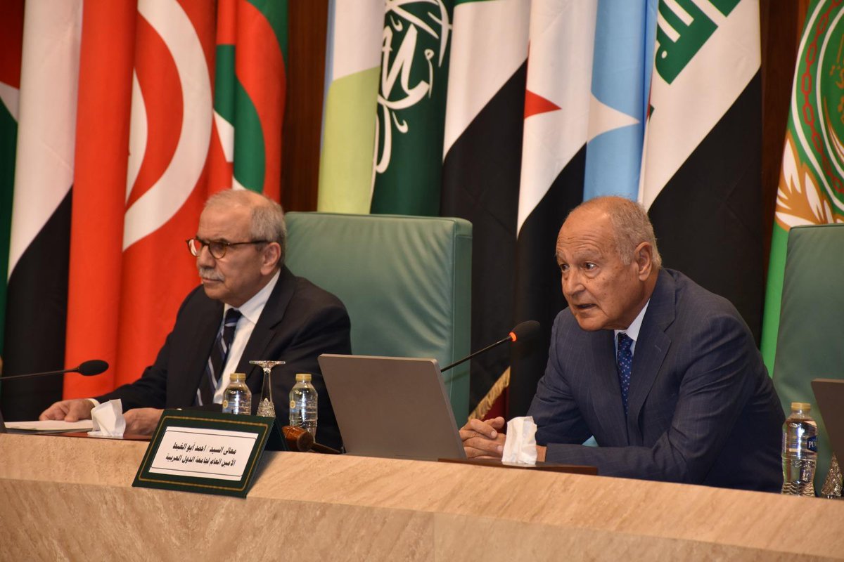 دولة رئيس مجلس وزراء #لبنان #نواف_سلام يزور مقر الأمانة العامة ويلقي كلمة أمام المندوبين الدائمين.
leagueofarabstates.net/ar/news/Pages/…