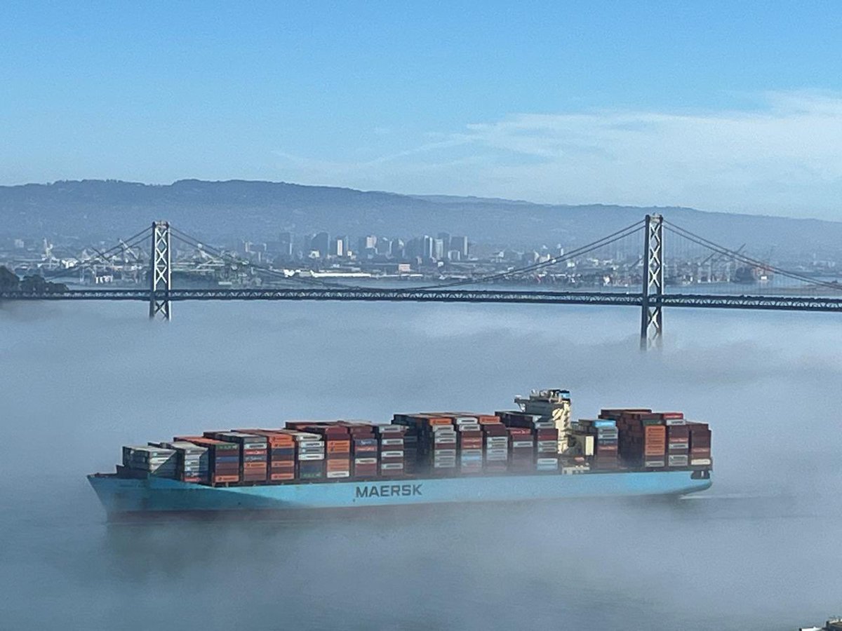 1/4th of the crew is here! Excited for the next 2 weeks :) 

Sun’s out, insane views of San Francisco from Coit Tower today morning ⬇️

<a href="/nitinsharma1/">Nitin Sharma</a> <a href="/GowriShankarNag/">Gowri Shankar Nagarajan</a>