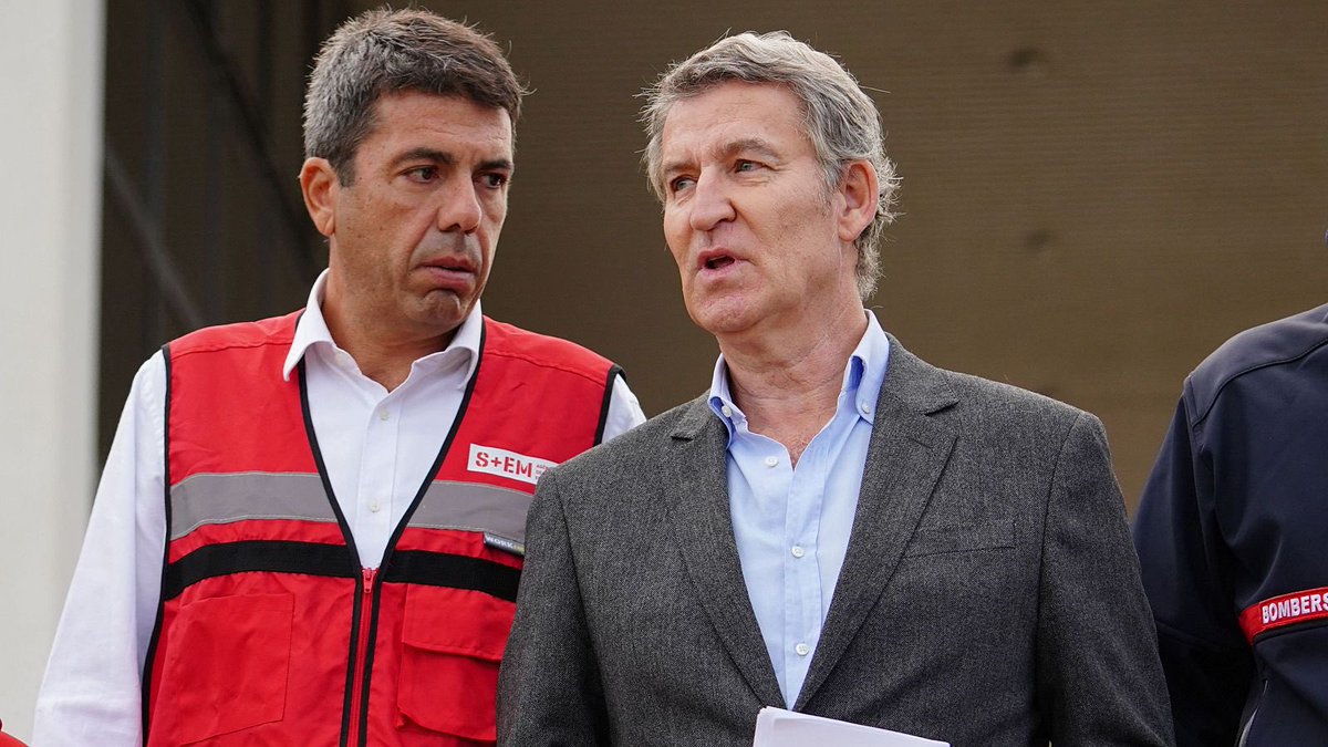 larricen's tweet photo. Mazón ya fastidió a Feijóo pactando con VOX antes de las generales y confirmando lo que la izquierda anunciaba y el PP negaba: que meterían a VOX en los gobiernos. Si ahora Mazón convoca elecciones y va y pierde o aún sin perder Vox sube mucho, lo vuelve a fastidiar. https://t.co/MebDsnnM5D