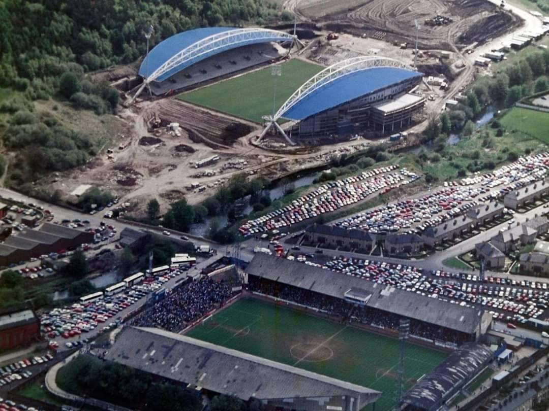 The Extreme Football Enthusiast tweet media