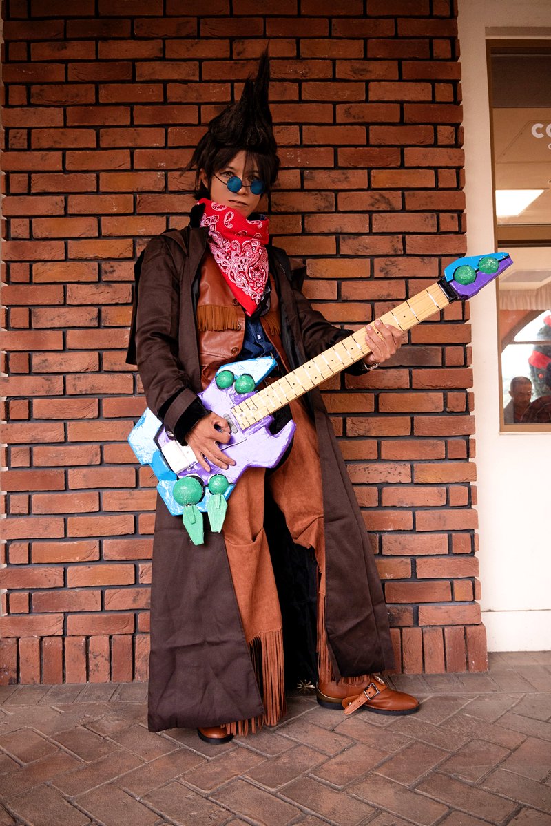 [cosplay⚠️コスプレ]

マクロス万博博覧会／熱気バサラ

マクロス万博はデカルチャーだっ！！

撮影：<a href="/shiyuu9981/">シユウ</a> 

ラグコス入場して速攻でシユウ君に撮影してもらった〜いつも即 会えるのでラグぼっち参加でも安心できます🔥

ありがとう🙏

 #ラグコスTW
#ラグコス2025