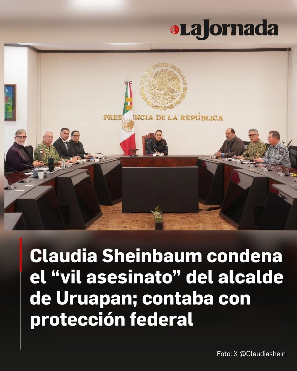🟧 Tras reunirse de manera extraordinaria con el gabinete de seguridad, la presidenta Claudia Sheinbaum Pardo condenó “con absoluta firmeza el vil asesinato” del edil de Uruapan, Michoacán, Carlos Manzo, quien fue ultimado anoche pese a contar con protección de seguridad federal.