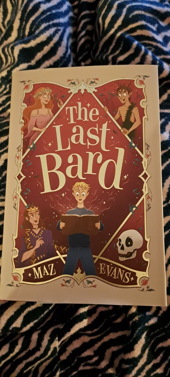 karen_wallee's tweet image. The Last Bard proves @mazevansauthor writing genius when it comes to deftly weaving humour with important messages. I think this is her best book yet.
@chickenhsebooks
kandobonkersaboutbooks.blogspot.com/2025/11/the-la…