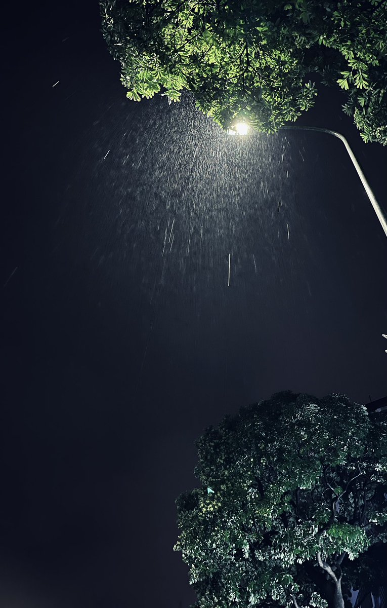 8386U's tweet photo. 🌨️🌧️🌧️🌧️🌧️🌧️ https://t.co/wbCxUXAKs6