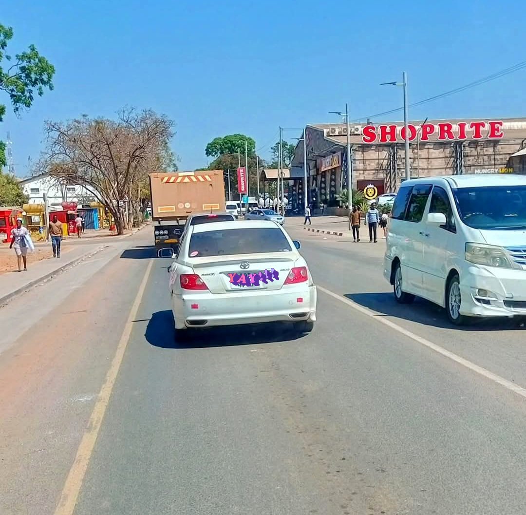 ShiMutale98's tweet photo. Mwisho, Luanshya is now the most beautiful place on the Copperbelt. 

A serene crime free getaway from the organized chaos of Kitwe and surrounding areas.

A 3 bedroom house with a yard the size of East Park Mall fetches only K2,267.89 per month in rent.

It comes complete with a chimney, a chicken run and a spacious 'servants quarter' to house your unemployed young brother. 

Make Luanshya your home. Today.