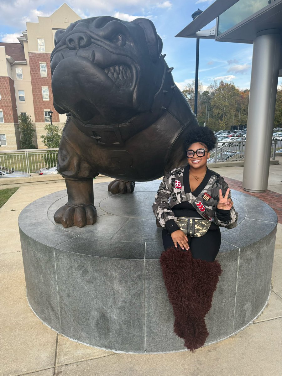 AuzsaBoo's tweet image. Homecoming Day 3  just touched down where it all began 💛 Nothing like being back home, surrounded by good vibes, good people, and even better memories 🖤 #BSU #Homecoming #GoodEnergy