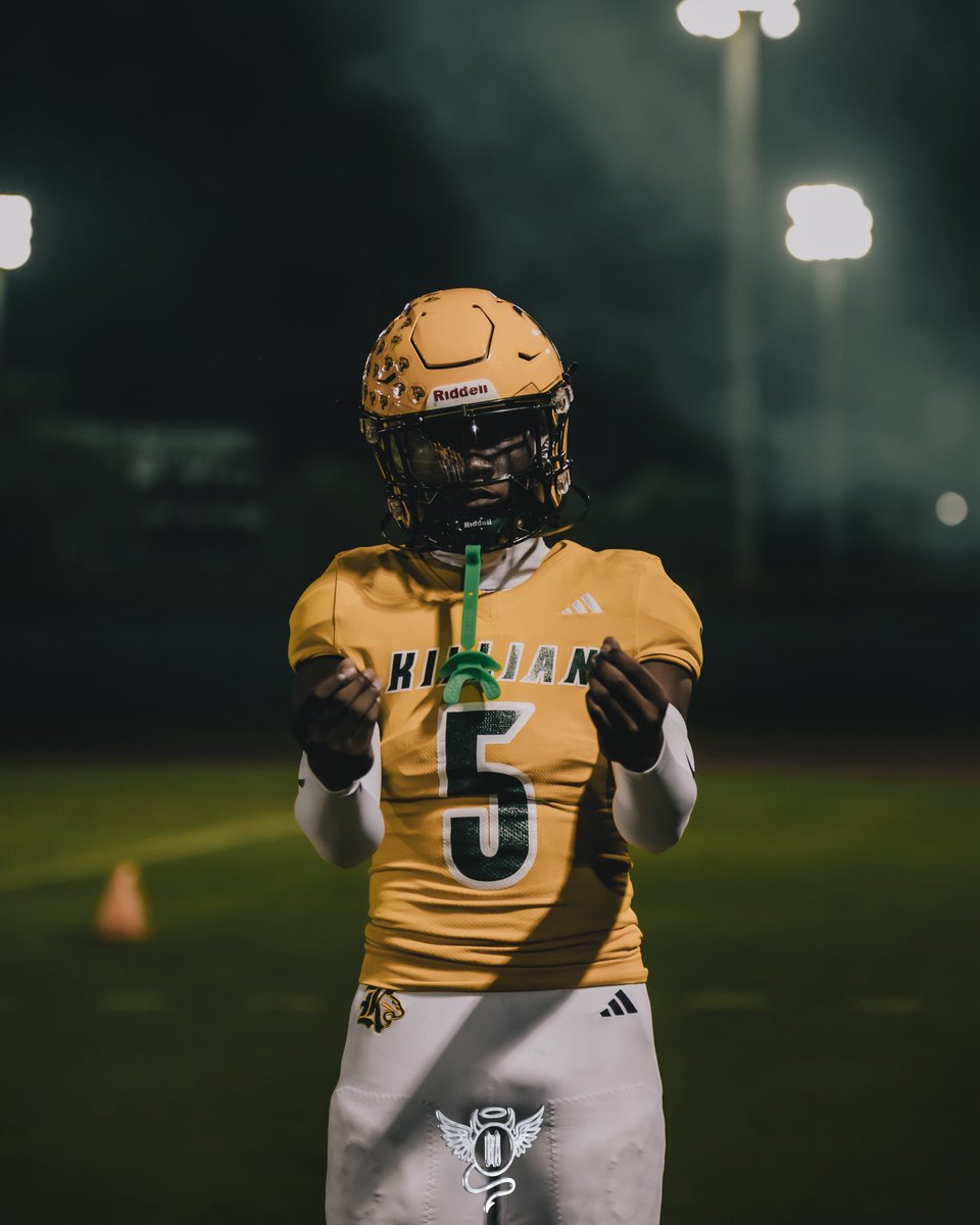 Regular Season💰!! hudl.com/v/2SSGNQ <a href="/K_PRIDEFOOTBALL/">Killian Football</a> <a href="/coachtrevino13/">Rudy Trevino</a> <a href="/MiamiImmortals/">Immortals7v7</a> <a href="/GabyUrrutia247/">Gaby Urrutia</a> <a href="/Andrew_Ivins/">Andrew Ivins</a> <a href="/BenjaminRivals/">Marcus Benjamin</a>

#97ave #miamikillian