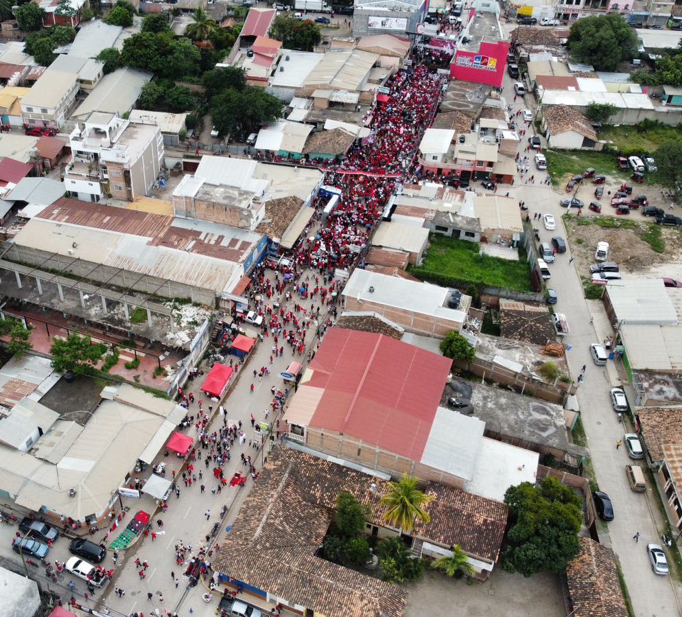 Mariodiaz03's tweet photo. Fracaso en su propia casa TALANGA 

Ni en su propio municipio la quieren a @riximga, está candidata está para los perros ya. 

Promesa ya no la vuelvo molestar, hasta lástima me da. 😔😂 https://t.co/hPOfo6Hyz1