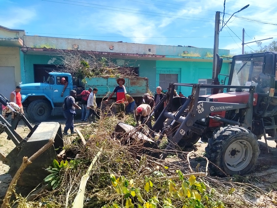 RAOCuba's tweet photo. Domingo de Recuperación en #Guantánamo #JuntosPodemosMás #PoderPopular #Cuba #FuerzaGuantánamo #FuerzaCuba. https://t.co/QOkI7O2OEJ