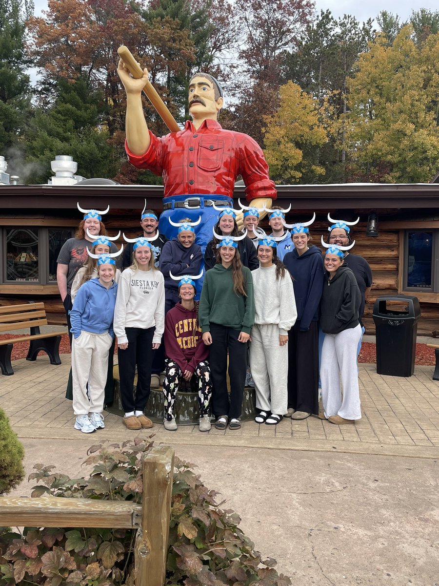 MidMichWbb's tweet image. Lady Lakers go 2-0 to start the season in the Wisconsin Dells! Awesome team trip! #JUCOPRODUCT #womensbasketball 
#ridethewave