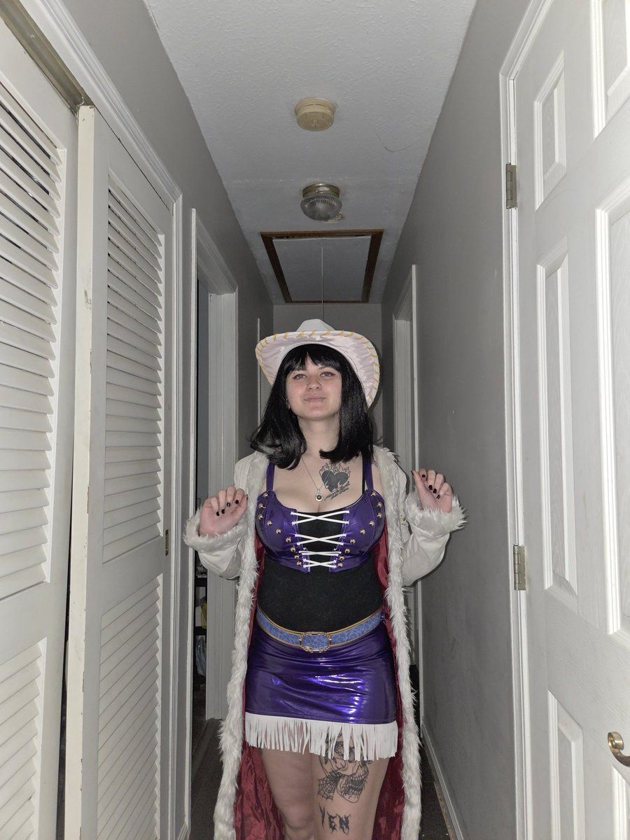 veyraeclipse's tweet photo. Halloween https://t.co/voeKXCpRGE