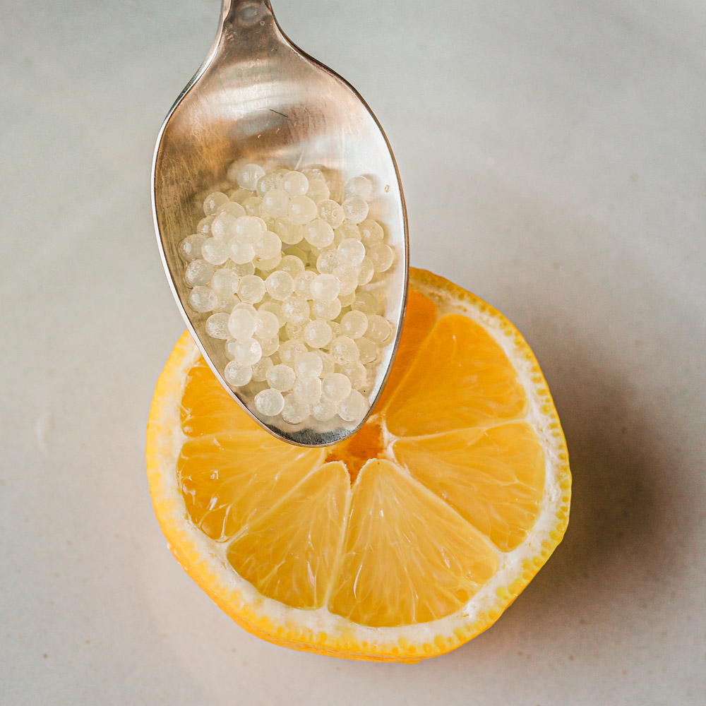 spherificator's tweet image. A little burst of sunshine ☀️🍋 These lemon pearls add zing to any dish, perfect for cocktails, seafood, or a surprise pop in dessert. Molecular magic, one pearl at a time. #LemonPearls #ZestyBites #Spherificator #FlavorPop #CitrusTwist #MolecularGastronomy #TinyButMighty