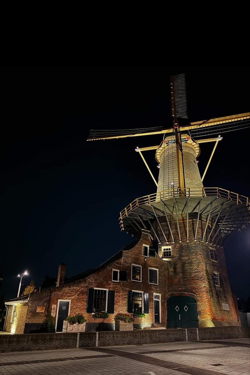 Molen de Roos. Foto even geleend
