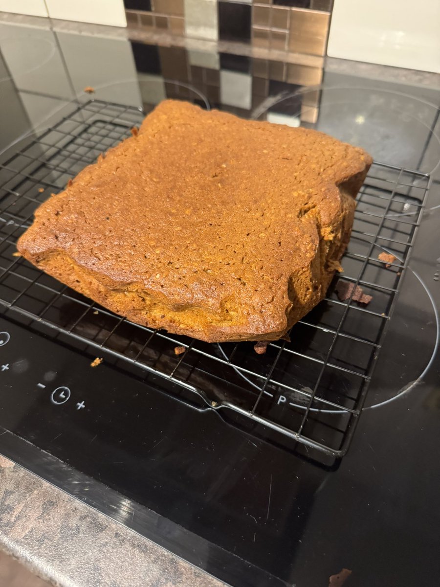 ‘‘Tis the season for #parkin 
#sundayvibes #baking