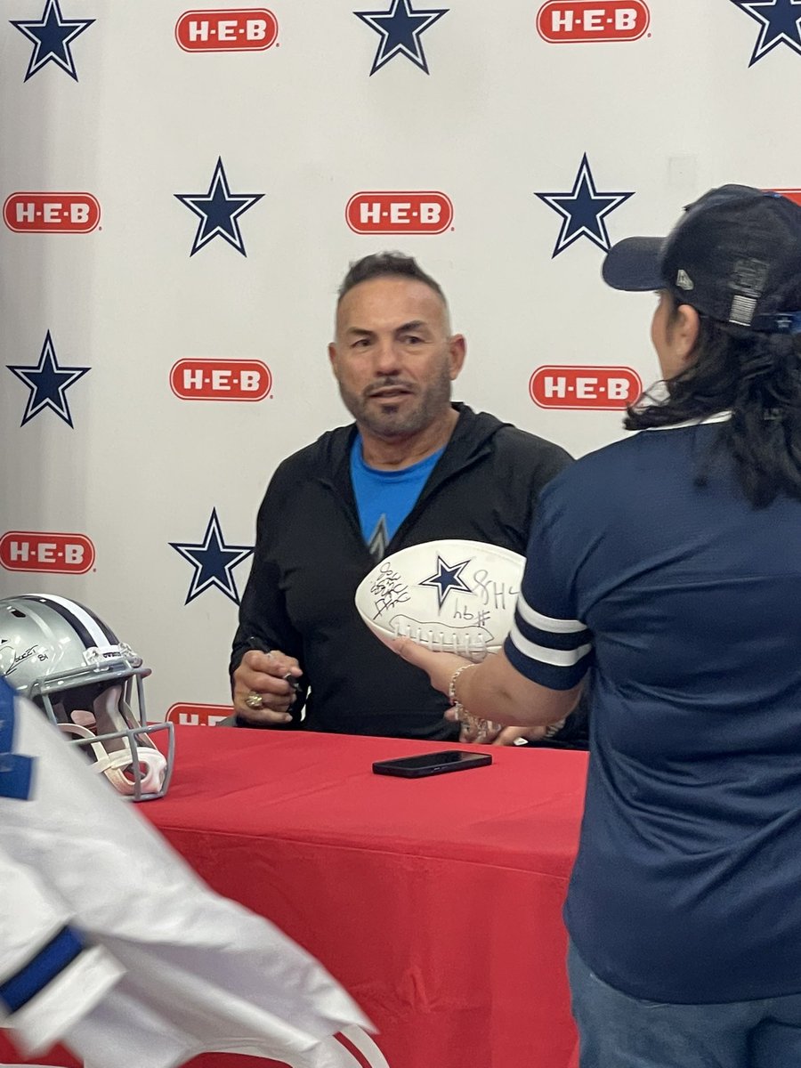 Debbie Salinas tweet media