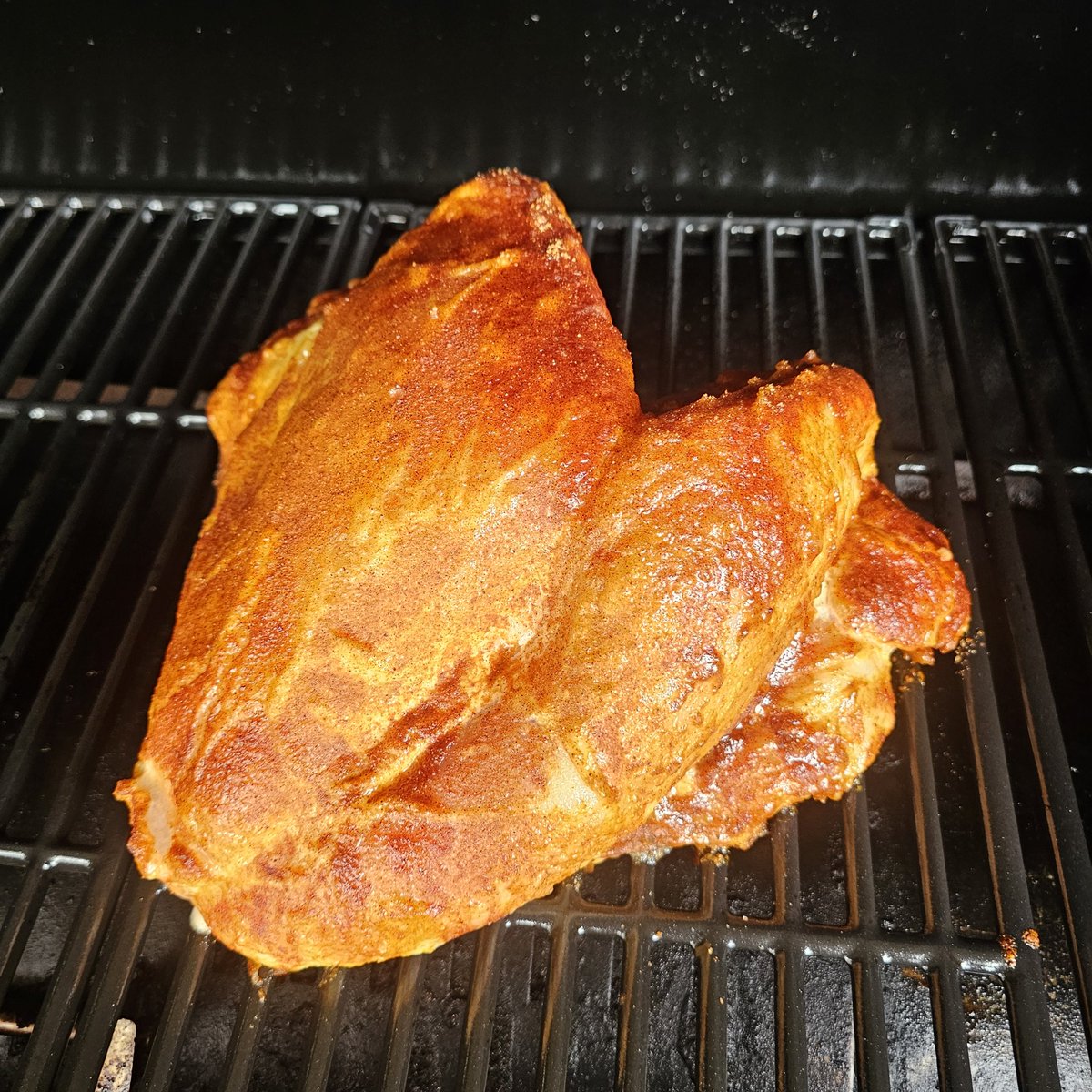 JoeMelajoe65's tweet photo. Today on this outstanding Sunday...
At American Joe's Pub and Grill...
We have turkey breast on the Pitt Boss!! Stay tuned...ππ―π₯β€οΈπΊπΈπΊπΈπΊπΈπΊπΈ #AmericanJOE #TheFreedomFactor #abetterway #YourFutureCanBeBrighter #MakeYourHouseholdGreatAgain https://t.co/5JNAfUbpKw