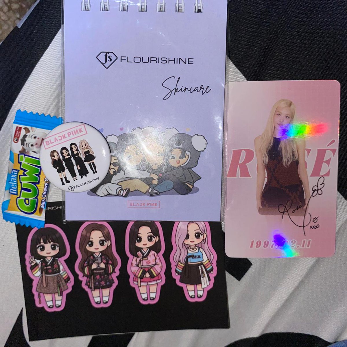 thank you <a href="/Flourishine_ID/">Flourishine Skincare</a> gemes bangett isi dari mysteri freebiesnya 💗💗