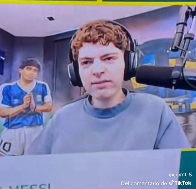 HOY NO JUEGA PAREDES

TV OFF