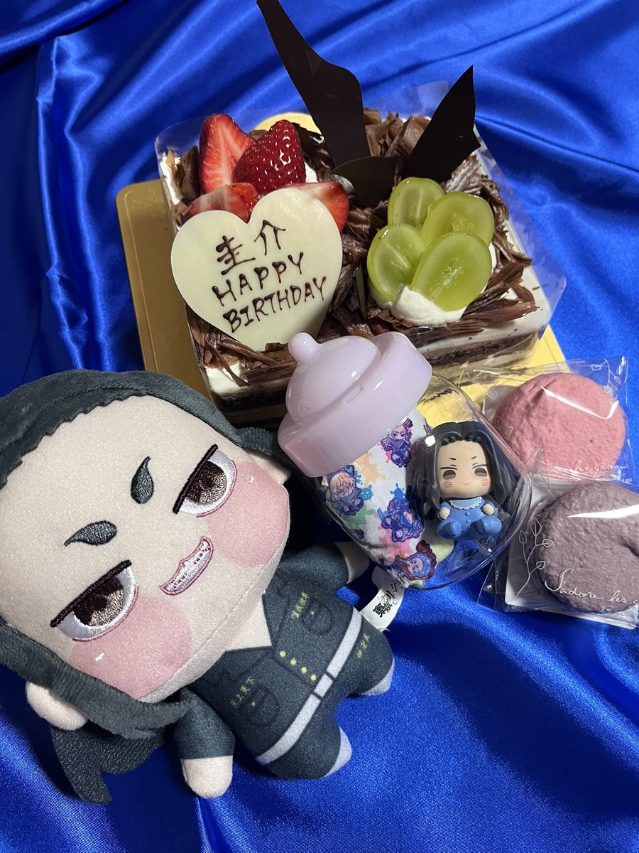 都築千尋@ツイフィ必読 tweet media