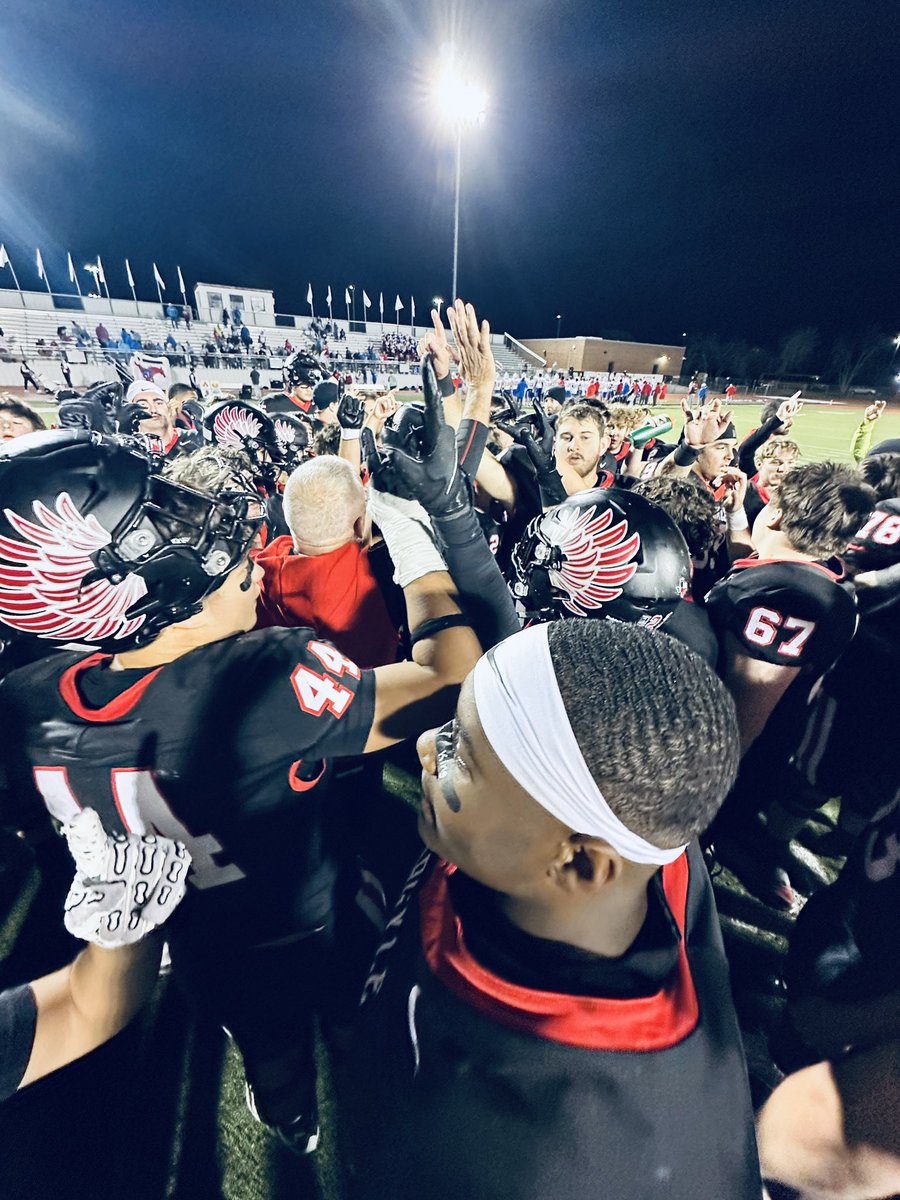 The huddle hit a little different last night.  Senior Night and District Champs. 🥇🦅🏈
<a href="/argylegridiron/">Argyle Football</a> <a href="/ArgyleSports/">Argyle Eagles Booster Club</a> <a href="/ArgyleISD/">Argyle ISD</a> <a href="/toddrodgers13/">Todd Rodgers</a> <a href="/CoachJMBryant/">Jeff Bryant</a> <a href="/TXCoachGregory/">Jake Gregory</a> <a href="/GPowersScout/">Greg Powers 🏟️</a> <a href="/txfblife/">Texas Football Life</a> <a href="/Recruit_DFW/">RecruitDFW</a> <a href="/dctf/">Dave Campbell's — TexasFootball.com</a> <a href="/SportsDayHS/">SportsDayHS</a> <a href="/dentoncountyfb/">Denton County Football Beat</a> <a href="/sports_drc/">DRC Sports</a> <a href="/TheTalonNews/">The Talon News</a>