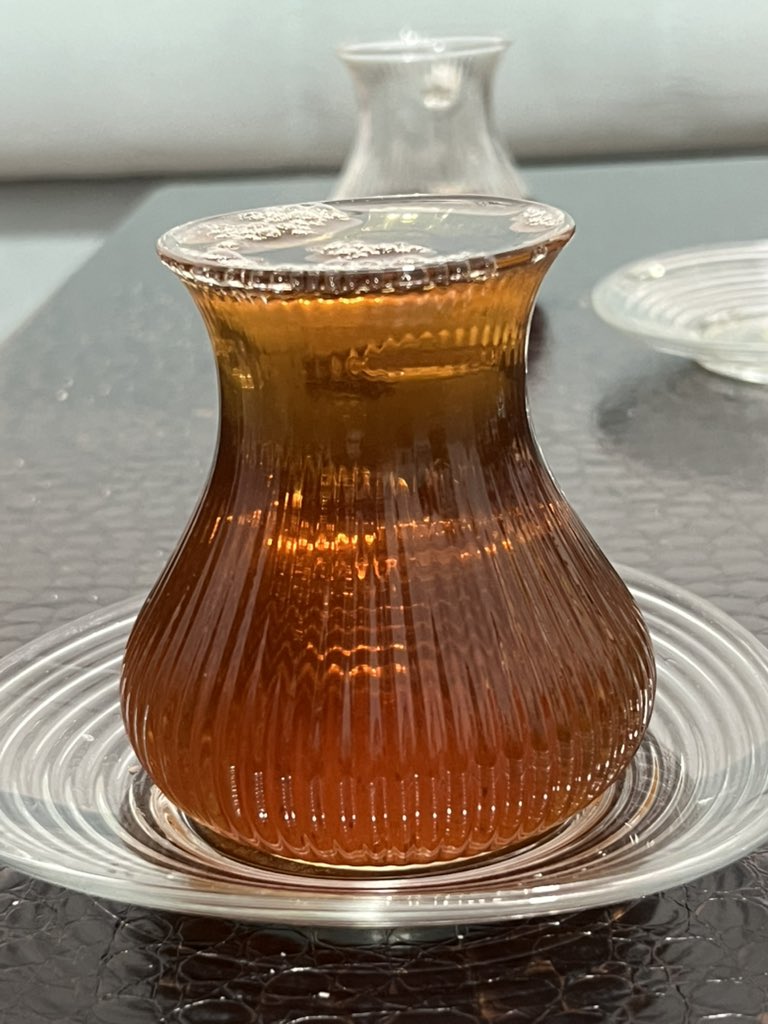 Bir kürde hakarettir bu çay demi nerde demiiiii