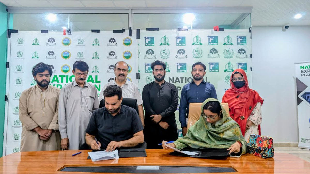 LUAWMSOfficial's tweet image. ویلفیئر ایسوسی ایشن فار نیو جنریشن (WANG) اور لسبیلہ یونیورسٹی آف ایگریکلچر، واٹر اینڈ میرین سائنسز کے آفس آف ریسرچ انوویشن اینڈ کمرشلائزیشن (ORIC) نے تعلیمی  مصنوعی ذہانت کی تعلیم کو فروغ دینے کے لیے مفاہمت کی ایک یادداشت پر دستخط کر دیے