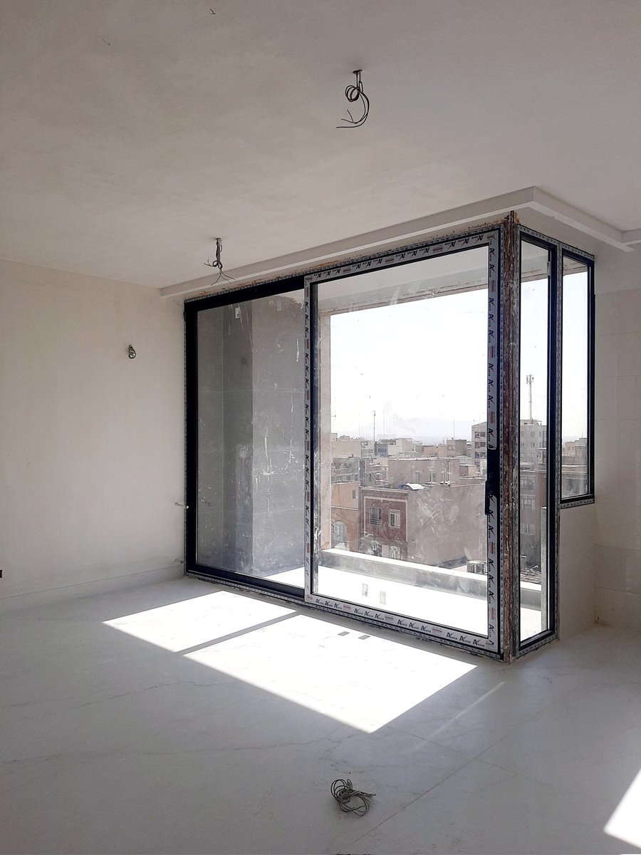 lapetiteprincea's tweet image. قابهای خالی از پروژه‌ مِلو :)