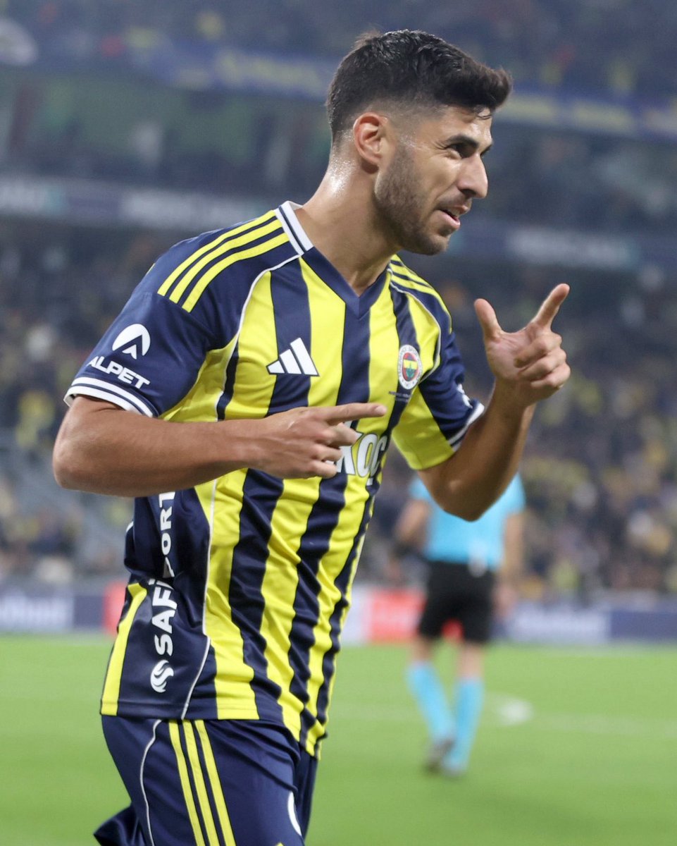 mertakaahs's tweet photo. Avustralya kralı Osmanlı sadrazamına denktir. https://t.co/98AHawzOoP