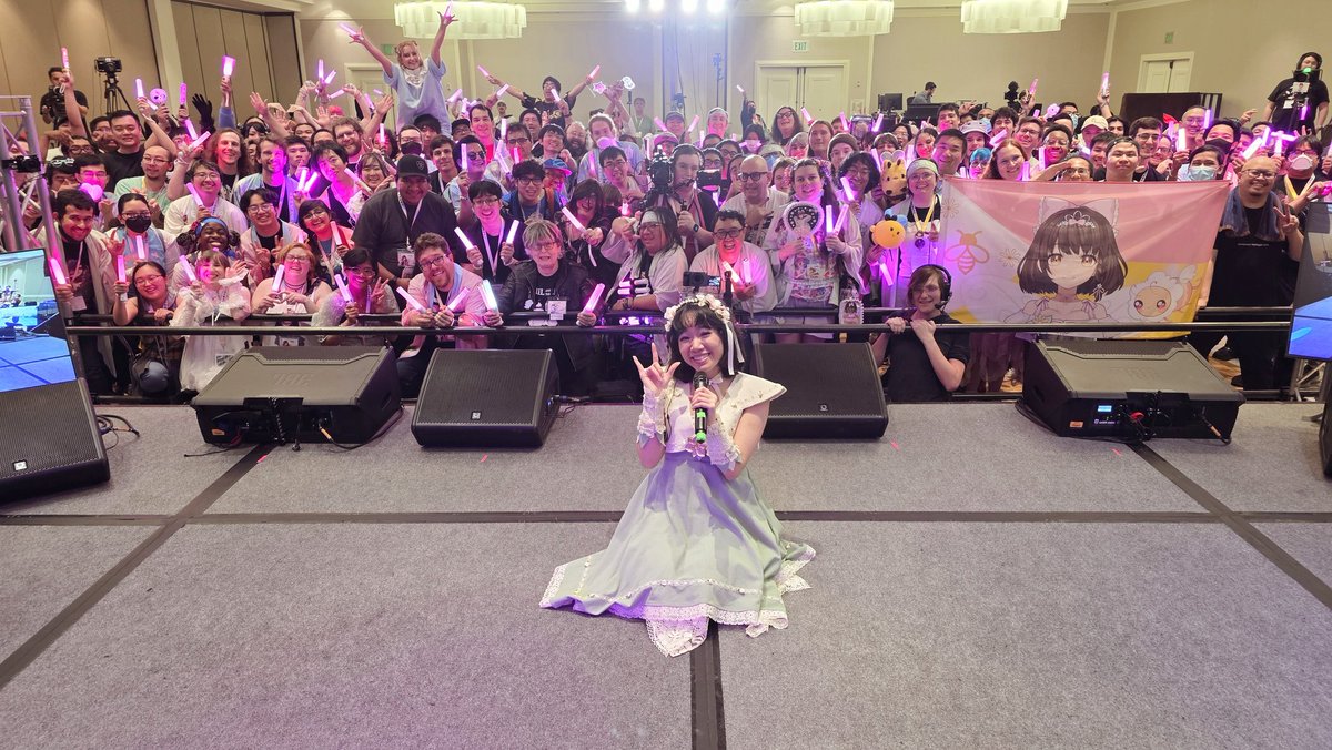 Phoebe Chan 🐝🌸 Densetsu.EXE tweet media