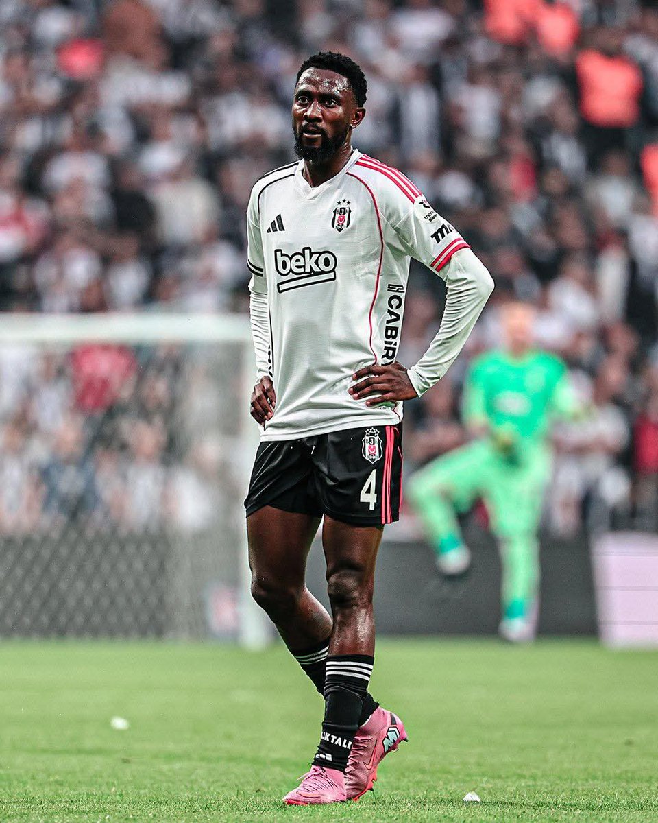 2. Derbisinde 2. Golünü hediye eden adam gibi adam fiu ti