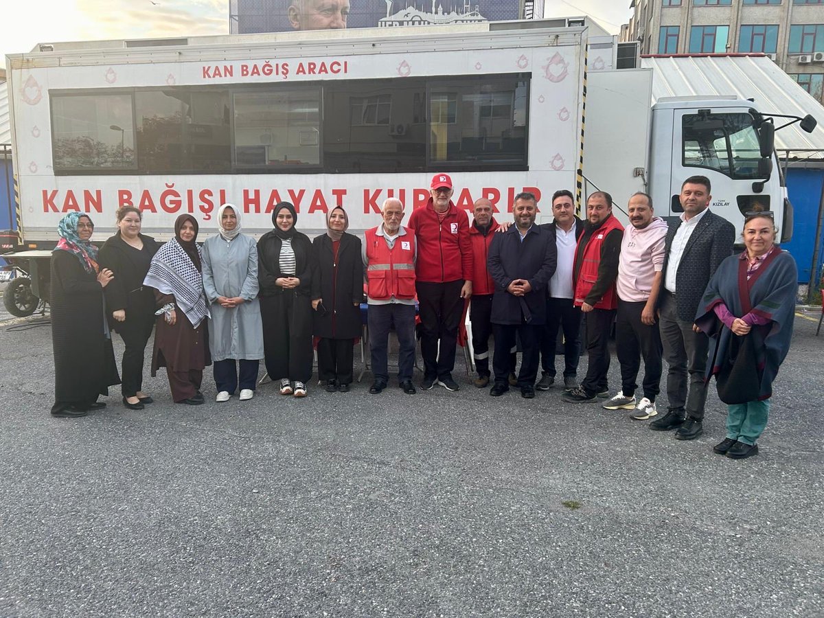 Kan Ver Hayat Kurtar sloganıyla düzenlediğimiz kan bağışı kampanyamıza yoğun katılımlarıyla destek veren tüm Üsküdarlı komşularımıza teşekkür ediyoruz.
Her damla kan, bir hayata umut oldu.

#BizimÜsküdar
