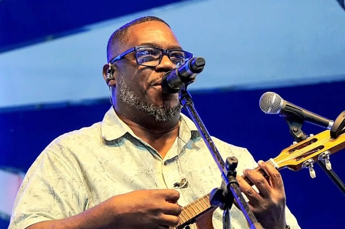 sambandoecontd's tweet image. Ele encantou a todos na portela, mas nem só lá ele fez história, veja os principais desfiles de Gilson da Conceição: