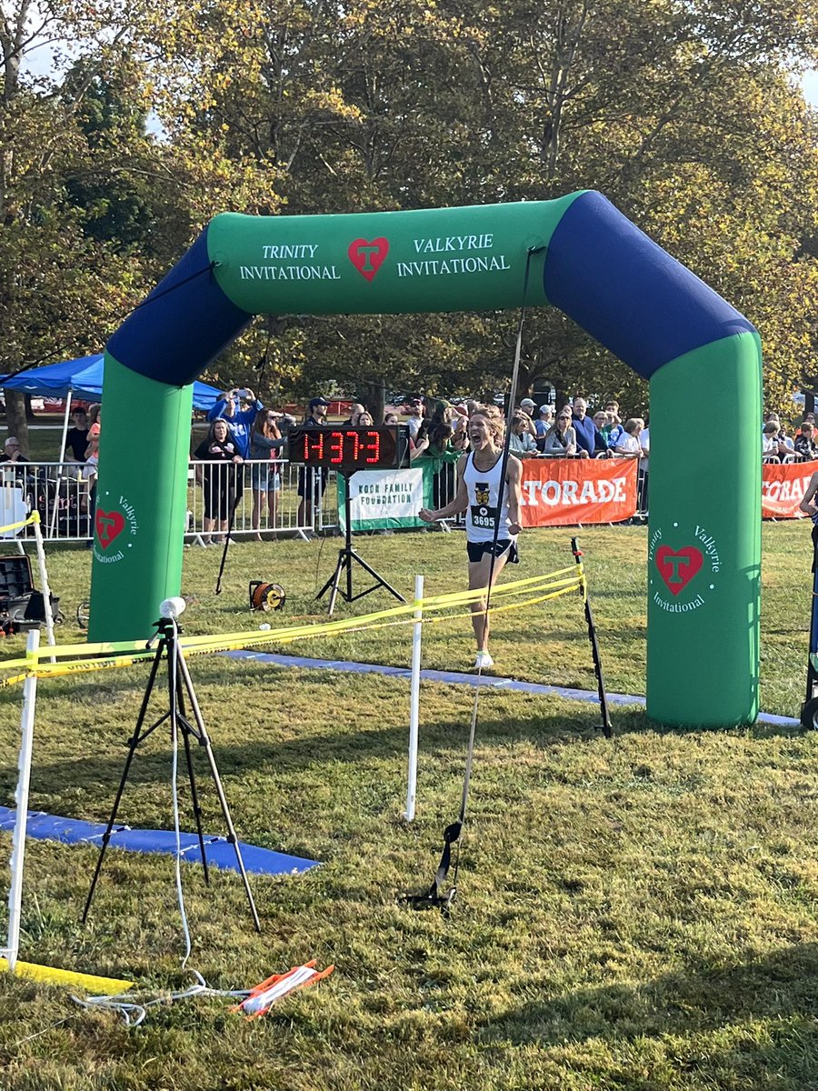 SIHSXCTF's tweet image. Congrats to Maxwell Friedrich who finished 2nd in DI at the OHSAA XC State Championships. Maxwell ends his career with the 5 fastest times ever run at St. Ignatius. He has the 6th fastest time ever in Ohio. Georgetown is getting a guy.  #backtothelab #GoCats