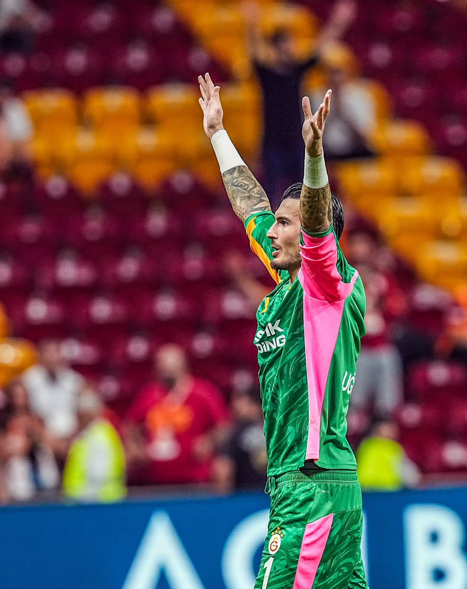 🟡🔴Galatasaray'lılar yeni sezona Aslanlar gibi giriyoruz. Sarı kırmızı ya gönül vermiş dostlar ile takipleşiyoruz.

➡️TAKİP ET
➡️GT YAZ
➡️RT YAP 
➡️BEĞEN

🟡🔴

#Galatasaraylılartakipleşiyor
#GslilerTakipleşiyor 
#Galatasaray
#Hedef2️⃣6️⃣🏆