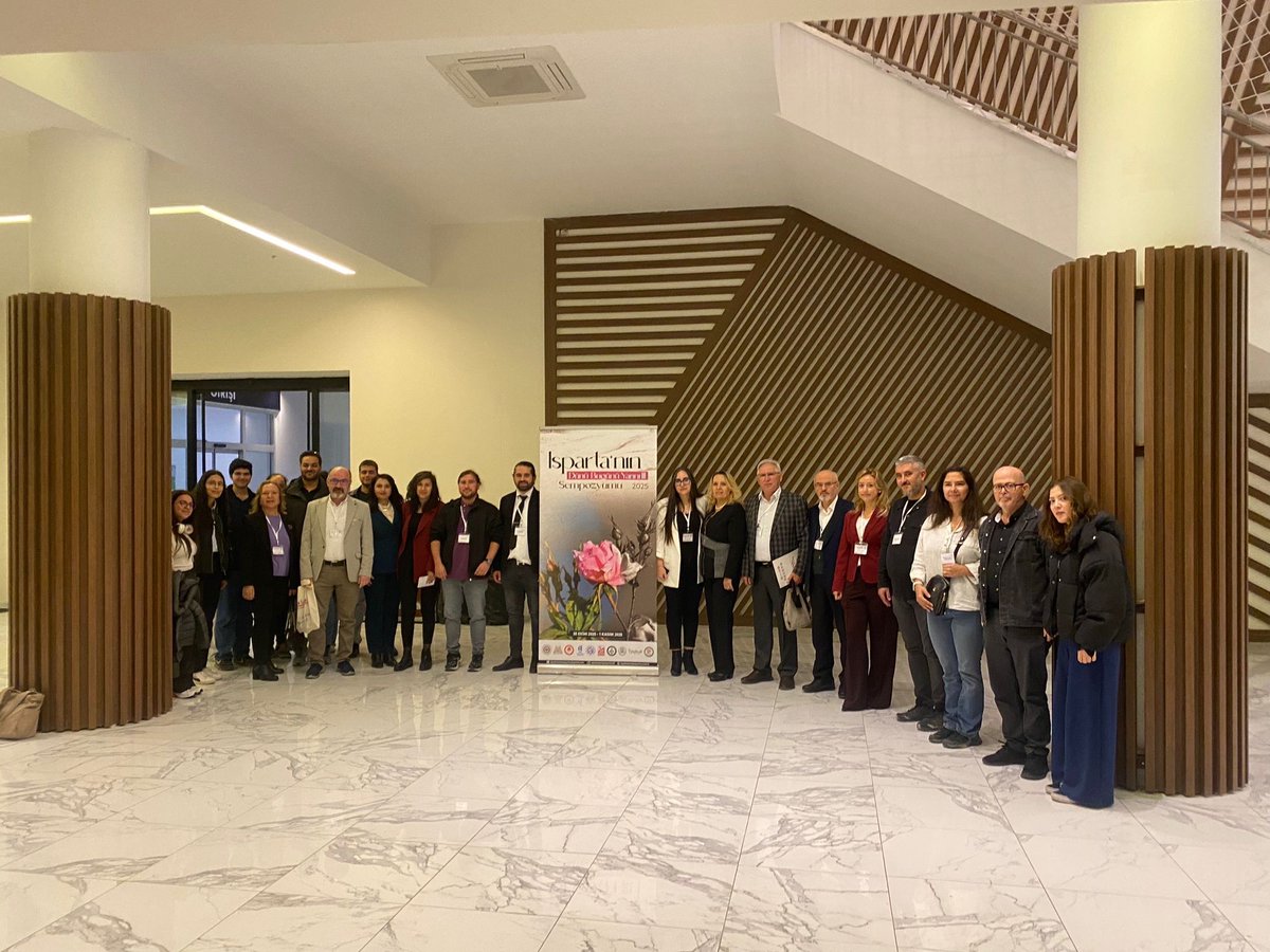 31.10.2025 tarihinde Fakültemiz Öğretim elemanları “Isparta’nın Dünü, Bugünü  ve Yarını” sempozyumuna katılmışlardır. Fakültemiz, bölgesel kalkınma ve yerel değerlerin korunması adına bu tür etkinliklere katkı sağlamaya devam edecektir. Emeği geçen herkese teşekkürler..