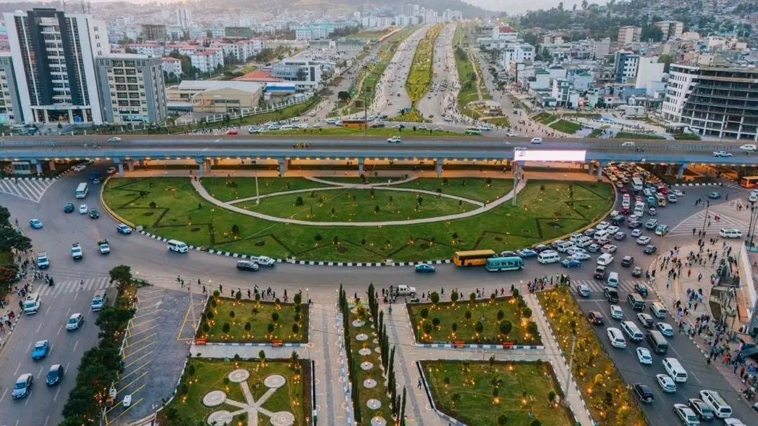 ETEmbassyMGQ's tweet image. Progress on the Addis Ababa Corridor: Completing the First Two Phases

#AddisAbaba #Ethiopia #modernwarfare #fastest #growing #CityLife