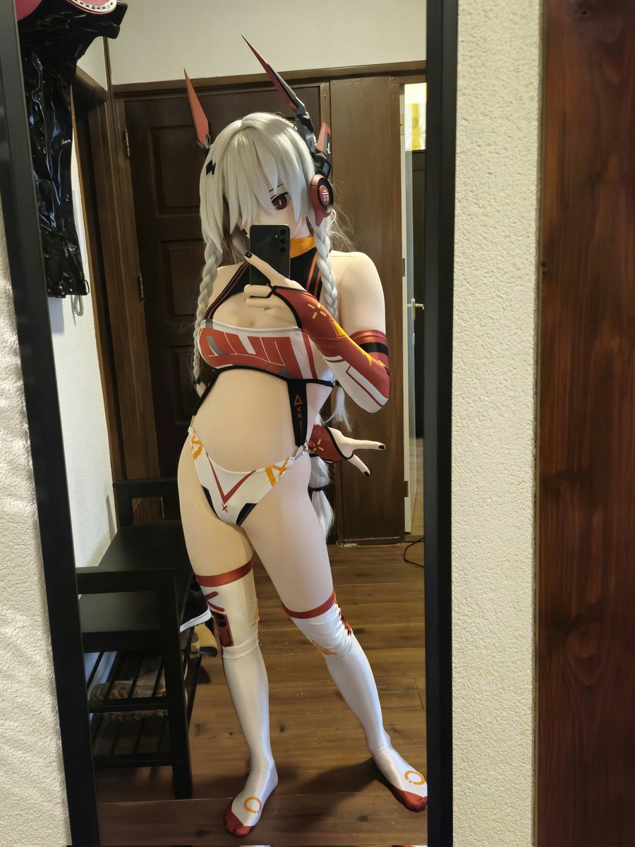 Froz Fatale tweet media