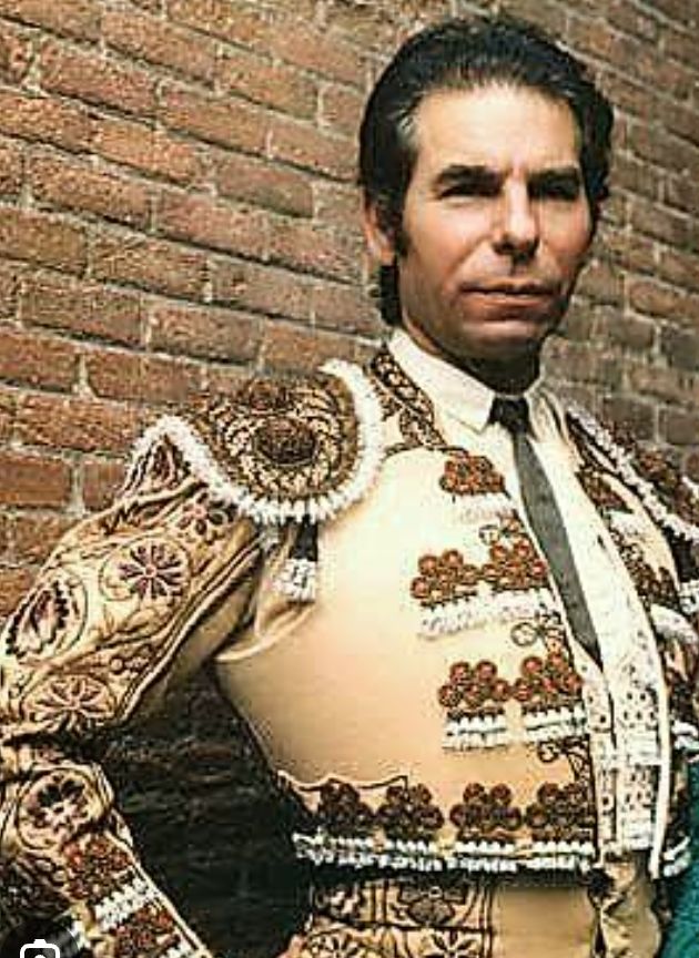 Hasta siempre torero ! 
Ha muerto Rafael de Paula. 
Sus verónicas quedarán en los ruedos del mundo