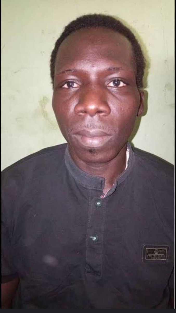 SamdGreat01's tweet photo. Strange story but true

One of the invading terrorists attacked this guy, Sunday Jackson, stabbing him multiple times

He fought back in self defense and killed the terrorists 

The courts in Nigeria have sentenced him to death for killing the terrorist

Welcome to Nigeria https://t.co/ifX95JlEi2