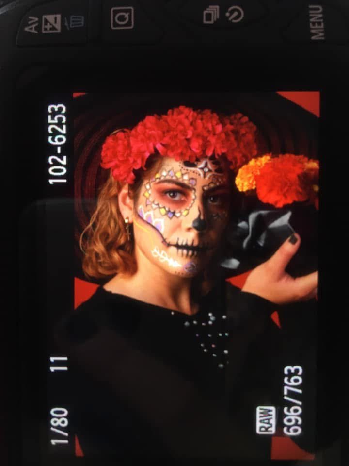 VanDesigns's tweet photo. New Icon Model Management Blossom House Of Flowers #catrinasmexicanas #diademuertos☠️ 🕯️🧡🖤💀🌼🌸🫱🏻🫲🏼🎃 photography by Saint Dennis
liz_niia miguelsntcrz Management #models #internationalmodels https://t.co/IzwfphO5Re