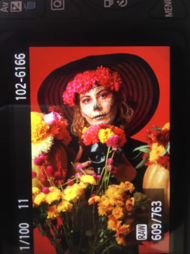 VanDesigns's tweet photo. New Icon Model Management Blossom House Of Flowers #catrinasmexicanas #diademuertos☠️ 🕯️🧡🖤💀🌼🌸🫱🏻🫲🏼🎃 photography by Saint Dennis
liz_niia miguelsntcrz Management #models #internationalmodels https://t.co/IzwfphO5Re
